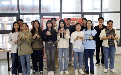 情满中秋 爱在师院 淮南师范学院开展中秋节庆祝活动安青网