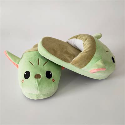 Baby Yoda Indoor Warmful Plush Slippers | giftanime