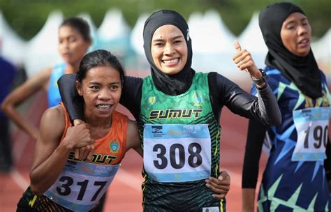 Agustina Mardika Rebut Medali Emas Nomor Lari 1 500 Meter Putri Kabar