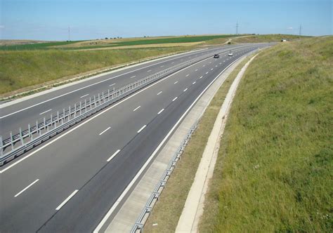 Evoluție majoră pentru infrastructura rutieră din România Peste 1