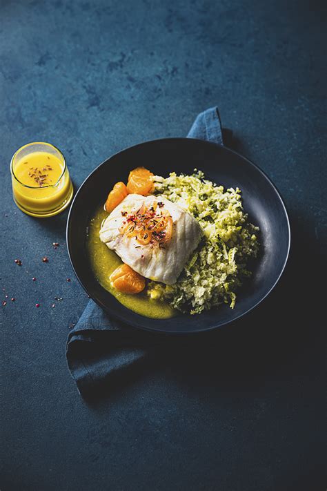 Skrei de Norvège à la mandarine et embeurrée de chou vert A Vos Assiettes