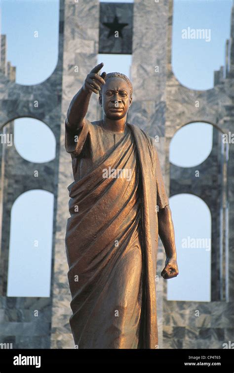 Kwame Nkrumah Statue Hi Res Stock Photography And Images Alamy