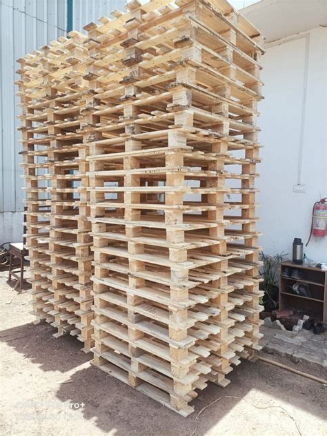 Brown Four Way Pine Wood Pallets For Industrial At Rs 650 Piece In