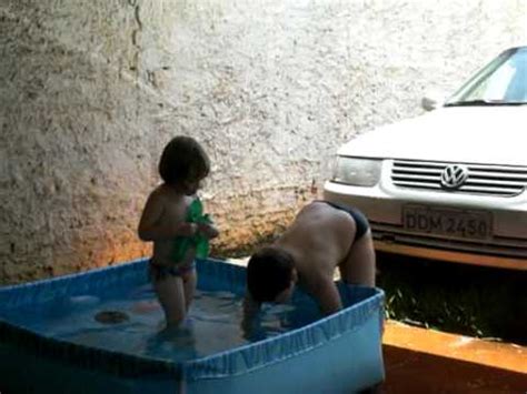 Brincando Na Piscininha Carnaval Youtube