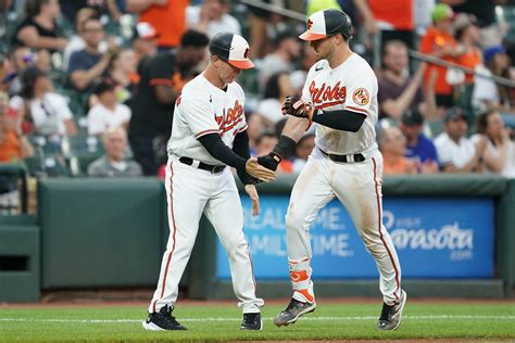 Gunnar Henderson Helps Orioles Blast Blue Jays Reuters