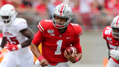 Ohio State: QB Justin Fields leads Buckeyes to 4 scores in 1st quarter