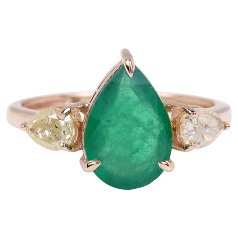 rose cut 3 stone engagement ring 4
