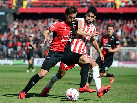 En un partido vibrante Colón y Unión no se sacaron ventajas en el