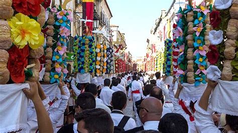 Festa Dos Tabuleiros Inscrita No Invent Rio De Patrim Nio Cultural