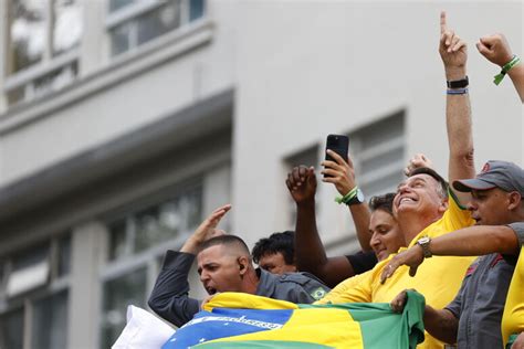 Bolsonaro Realiza Manifesta O Em Copacabana No Rj Pol Tica Ansa It