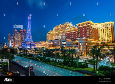 Eiffel Tower Replica Parisian Macau Hi Res Stock Photography And Images