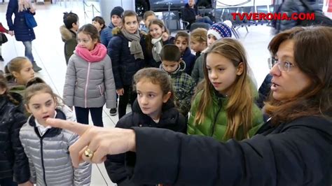 Volotea Battesimo Dellaria Per Bambini Dellistituto Seghetti Di