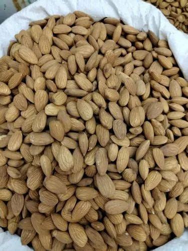 California Almond Nuts Packaging Type Vacuum Bag At Rs 950 Kg In Delhi