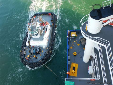 Entering the port of Jebel Ali – Travelling On Container Vessels