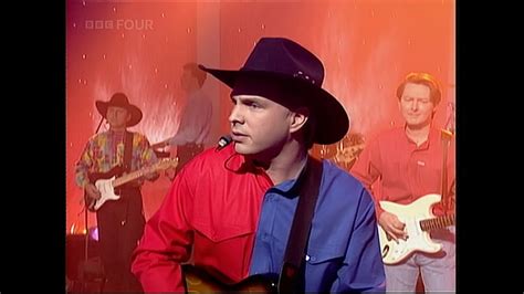 Garth Brooks Standing Outside The Fire Totp Youtube