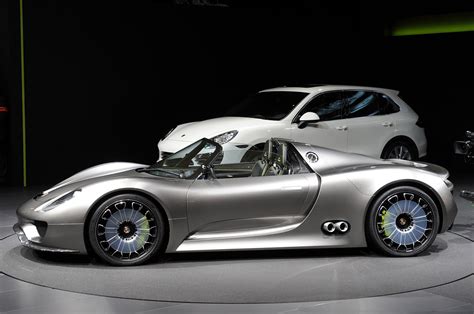 Porsche 918 Spyder Hybrid Available for Order - eXtravaganzi