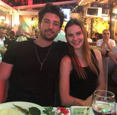 Lista Imagen De Fondo Alina Boz Y Su Novio En La Vida Real Cena Hermosa