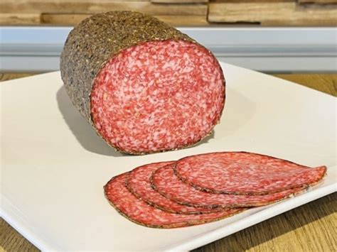 Salami Poivre Gr Super Grande Boucherie Lodelinsart