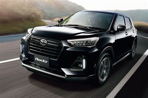 3 Perbedaan Toyota Raize Dan Daihatsu Rocky BukaReview