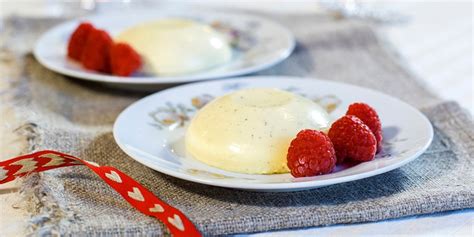 Panna Cotta Med Vanilje Og Kanel