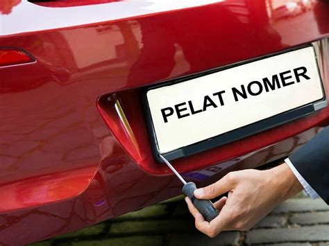 Pelat Nomor Kendaraan Warna Putih Mulai Diberlakukan Maret