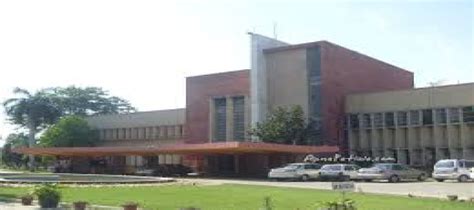 Thapar University Patiala Courses & Fees Structure 2024-25 Details