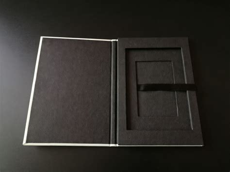 fsc certified soft touch certificate box magnetic closure