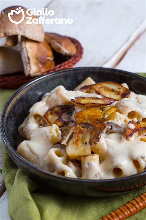 Pasta Con Crema Di Parmigiano E Funghi Porcini Ricetta Ricette Di