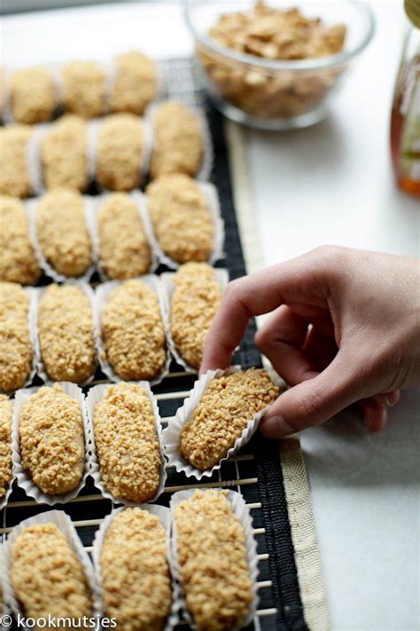 Kruimige Pindakoekjes Kookmutsjes Recept Recept