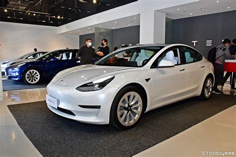 特斯拉model 3又漲價「一口氣加9 8萬」！頂規車型逼近250萬 Et Fashion Ettoday新聞雲