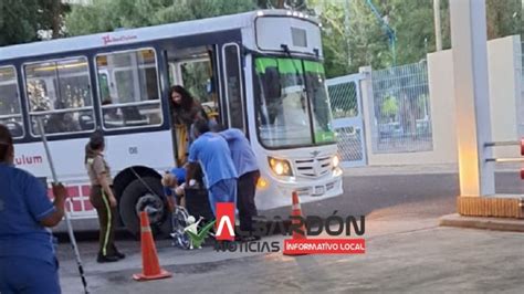 Se desmayó una mujer en un colectivo de la Red Tulum y el chofer se