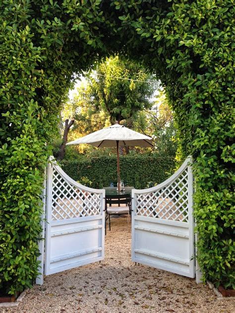 17 Creative Garden Gates That Make A Great Entrance - Top Dreamer