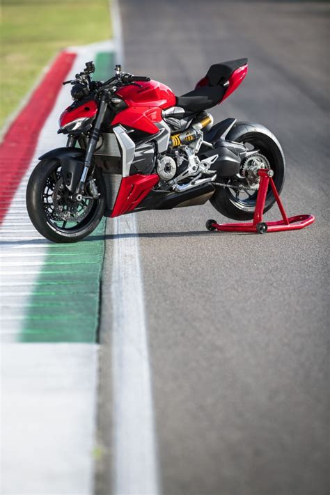 Ducati Streetfighter V La Prima Prova Anteprima Prova E Foto