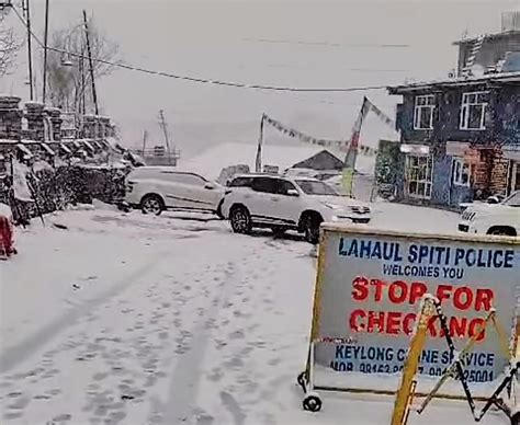 Himachal Pradesh welcomes season’s first widespread snowfall ...