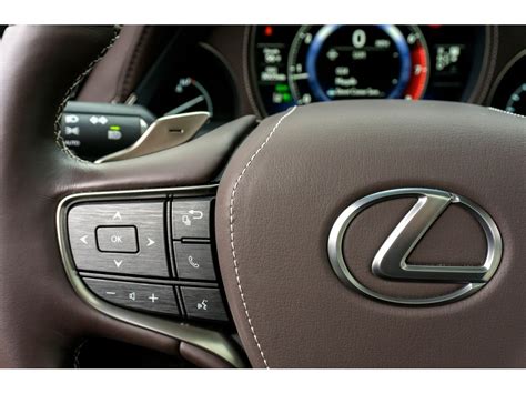 2025 Lexus LS: 138 Interior Photos | U.S. News