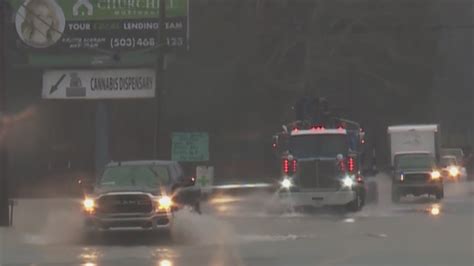 Flooding Slams Oregon Coast Closes Portion Of Hwy 101 Youtube