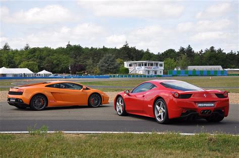 Album Photo Ferrari Italia Vs Lamborghini Gallardo