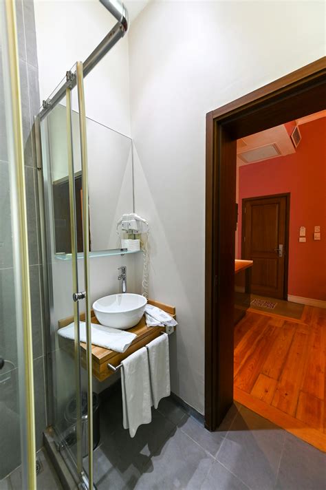 Economy Room (no windows) | No11 Hotel & Apartments