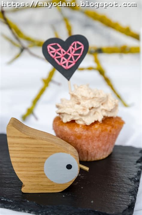 Rezept F R Rosa Valentinstags Cupcakes Mit Diy Herz Caketopper