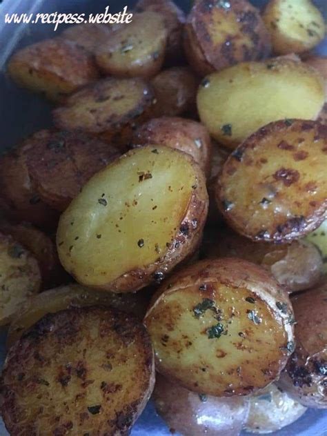 Parmesan Garlic Roast Potatoes Recipes Website Garlic Roasted