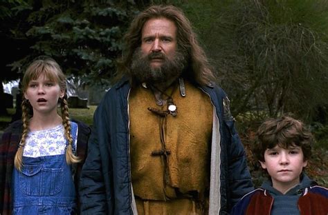 How Jumanji Welcome To The Jungle Pays Tribute To Robin Williams E News