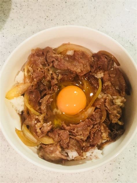 すき焼きのたれで牛丼 By Mashstar 【クックパッド】 簡単おいしいみんなのレシピが338万品