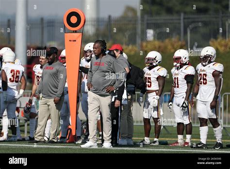 Oaklanders Hi Res Stock Photography And Images Alamy