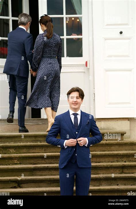 Photo Le Prince Christian Pose Pour La Presse Apr S Sa Confirmation