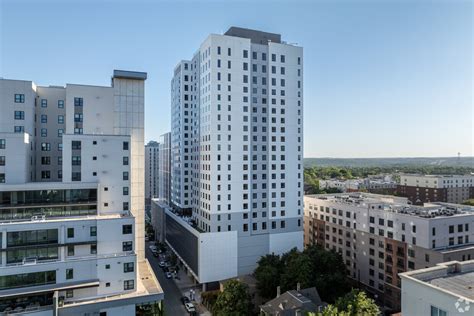 Rise At West Campus Apartments In Austin Tx