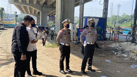 Polisi Gunakan Taa Cari Penyebab Kecelakaan Maut Di Cibubur News