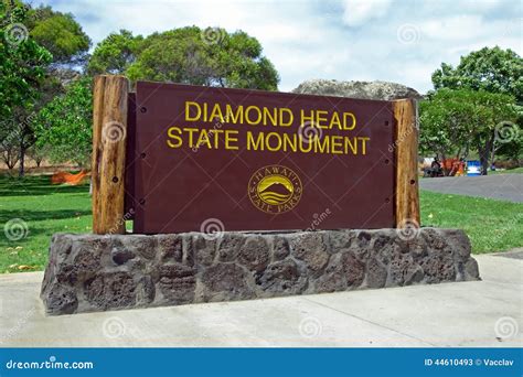 Diamond Head State Monument Park Sign Close Honolulu On Oahu Haw