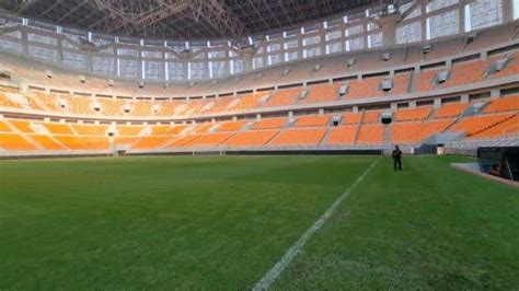 Rumput Stadion Jis Jadi Polemik Erick Thohir Ini Ada Ahlinya Yang Cek