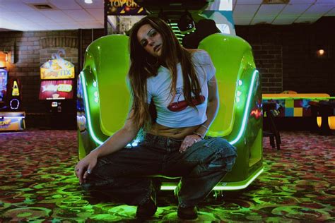 Arcade Photo Shoot Inspo Photoshoot Photo Inspo