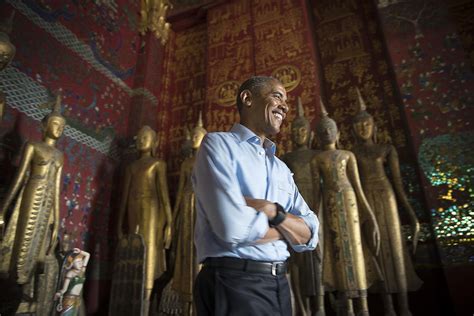 Showcasing Lao culture, Obama pushes back on US isolationism